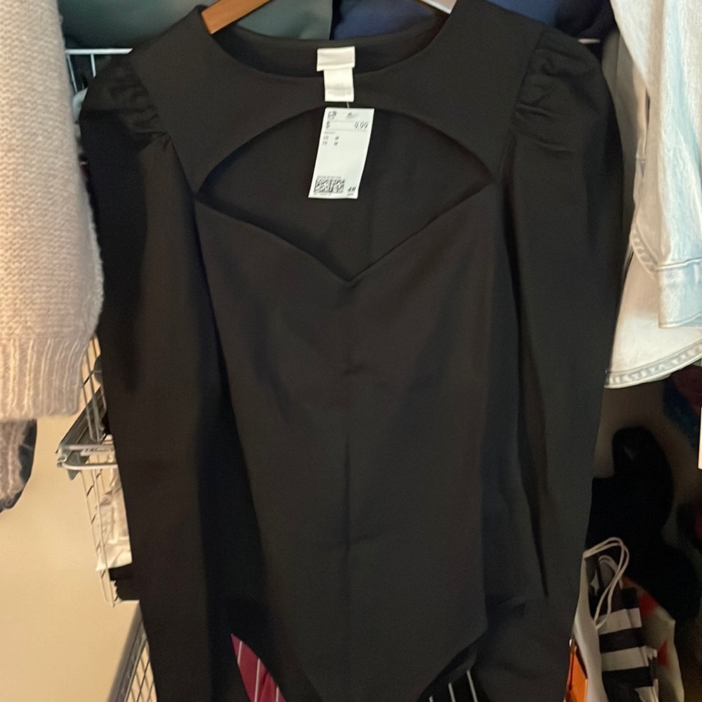 H&M Puff Sleeve V-neck Bodsyuit